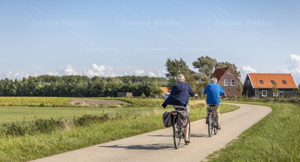 Fietsen door de polders van Zeeland 2