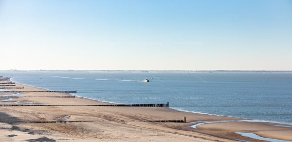 Panorama van het strand bij Dishoek