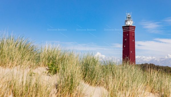 Strand met de vuurtoren van Ouddorp 2