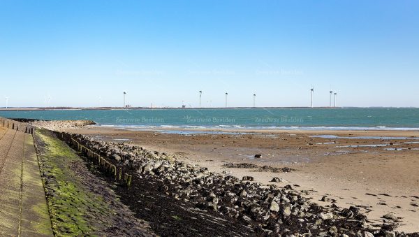 Windmolens bij de Oosterscheldekering