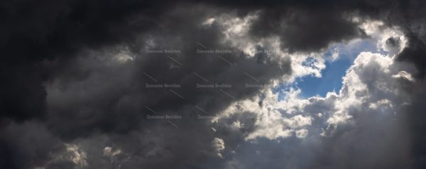 Duistere wolken maken plaats