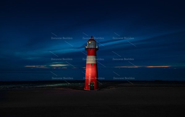 Vuurtoren Westkapelle in de avond